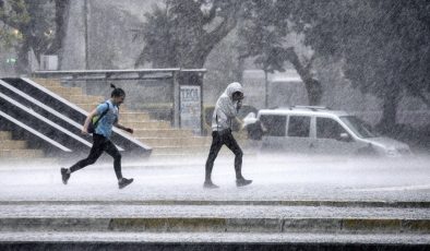 Meteoroloji’den İstanbul için kuvvetli sağanak uyarısı