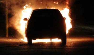 Yılmazköy-Şirinevler ana yolu üzerinde ve Lefkoşa’da araç yangını