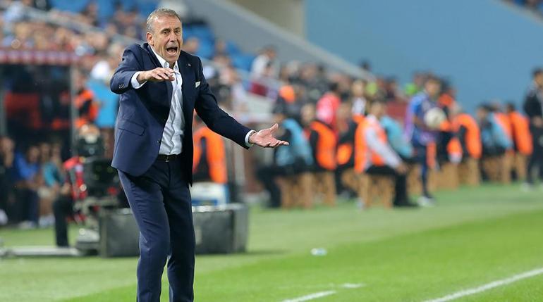Alanyaspor maçı sonrası Trabzonspor Teknik Direktörü Abdullah Avcıdan taraftara mesaj: Her şeyi onlarla yaptık, onlarla yapmaya devam edeceğiz