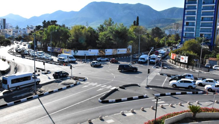 “Hirondel’in yeni ismi Rauf Raif Denktaş Meydanı”