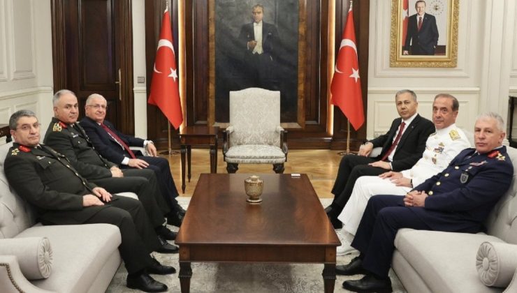 Komutanlardan Yerlikaya’ya ziyaret