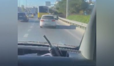 Maltepe’de otomobiliyle makas atan sürücü kazaya davetiye çıkardı 
