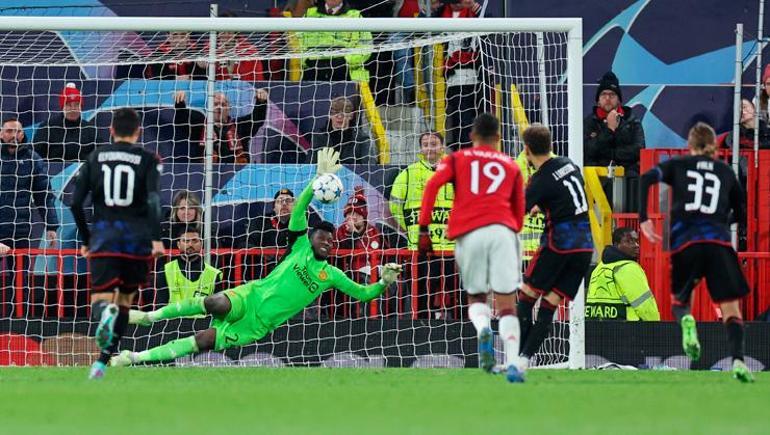 Manchester United - Kopenhag maçına damga vuran pozisyon: Garnacho akıllara Bilicayı getirdi