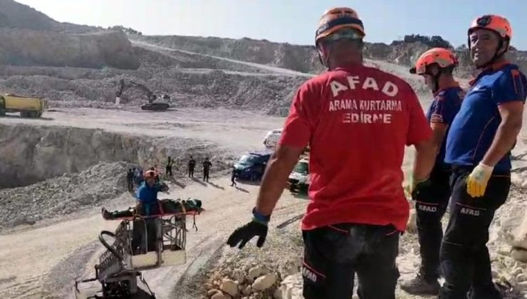 Sınırda facia: Vinçle çıkardılar
