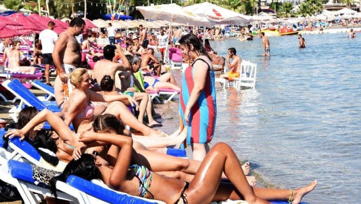 Turistik ilçeye 24 saat su yok!