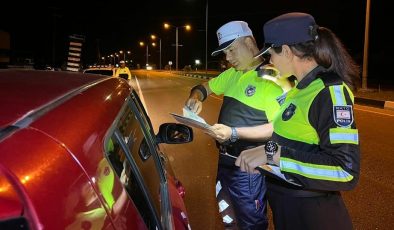 Bir gecede 9 binden fazla araç denetlendi, 1646 sürücüye ceza yazıldı