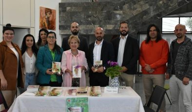 Kıbrıslı Türk yazar Ayşe Tural imza günü düzenlendi