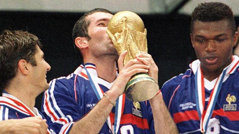 Lionel Messi ile Zinedine Zidanedan karşılıklı övgüler