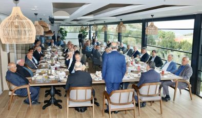 Tatar eski belediye başkanlarıyla yemekli toplantı yaptı