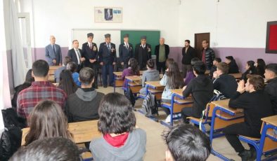 Kıbrıs gazileri Diyarbakır’da öğrencilerle anılarını paylaştı
