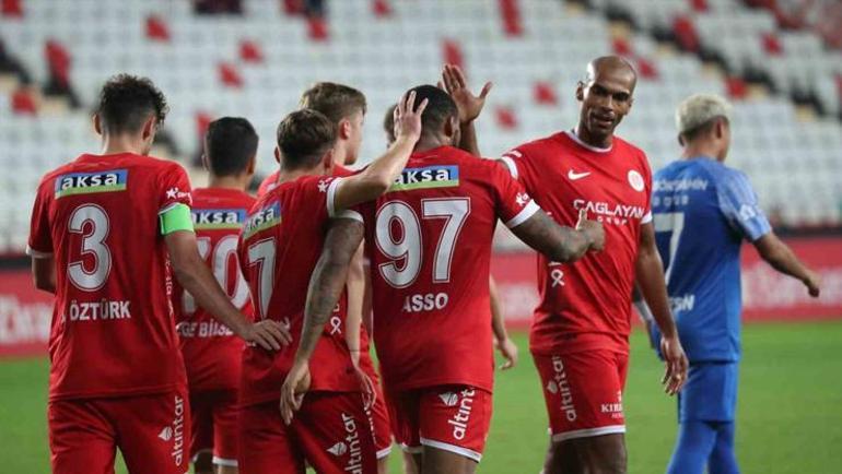 Antalyaspor - Karagümrük maçı saat kaçta hangi kanalda (11ler)