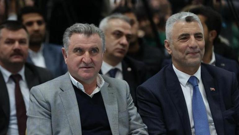 Gençlik ve Spor Bakanı Osman Aşkın Baktan Milli Takım ve Euro 2024 yorumu: Almanyada evimizde gibi oynayacağız