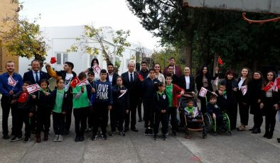 Tatar, Girne Özel Eğitim Merkezi’ni ziyaret etti