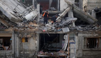 Gazze’de ölü sayısı 30 bini geçti, İsrail yardım bekleyen Filistinlileri vurdu