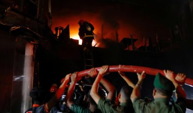 Bangladeş’te çıkan yangında 43 kişi hayatını kaybetti