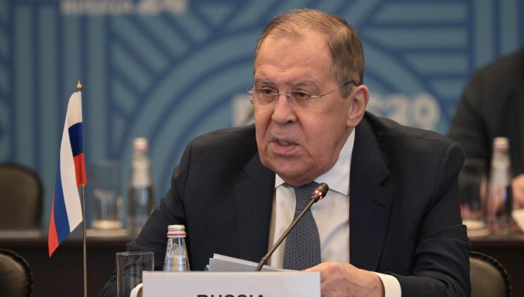 Lavrov: Ukrayna’daki darbe sonrasında ABD kontrolündeki kişiler bakan oldu