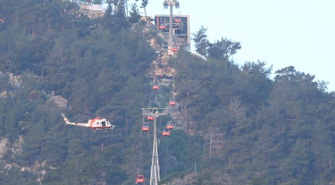 Antalya’da teleferikte mahsur kalan 112 kişi kurtarıldı