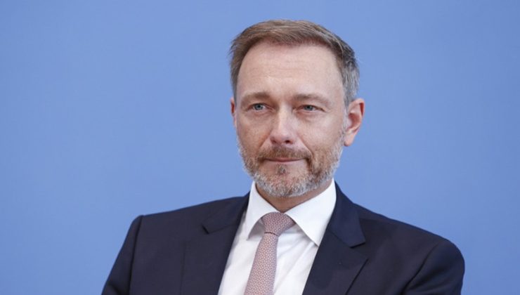Almanya’da FDP Genel Başkanı Lindner, aktif siyaseti bıraktığını duyurdu