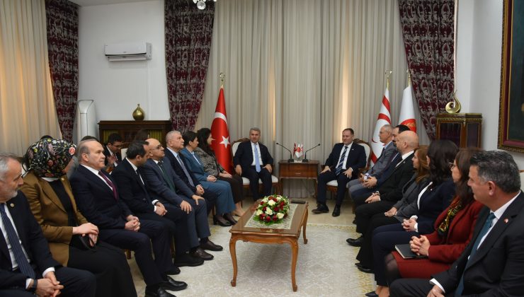 Öztürkler: “Türk askeri ve ana vatanın garantörlüğü kırmızı çizgimizdir.”
