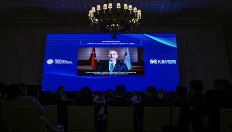 “Daha Adil Bir Dünya Mümkün” paneli başladı