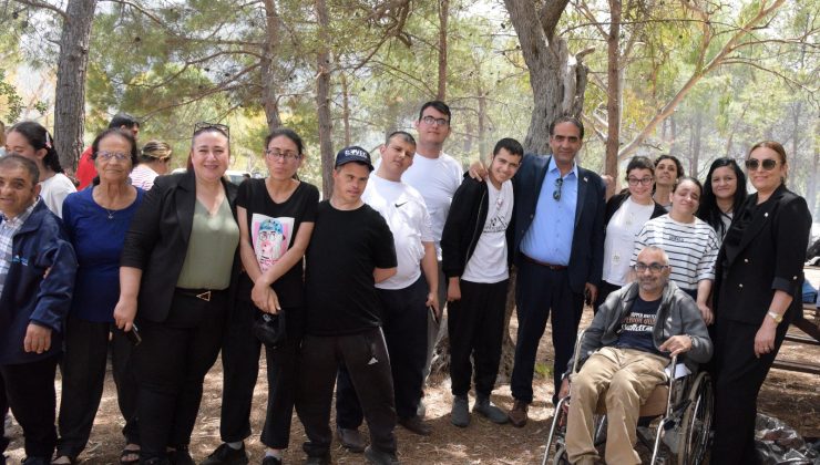 Gardiyanoğlu, özel gereksinimli gençlerle piknikte buluştu