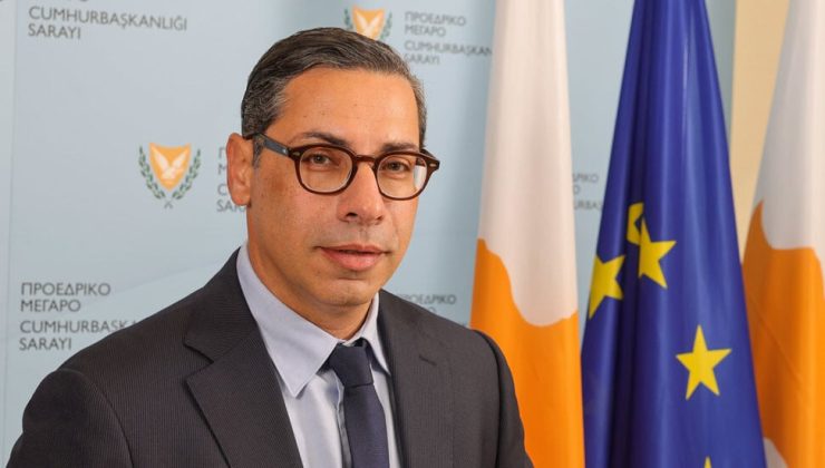 Kombos, Azeri mevkidaşını tebrik etti