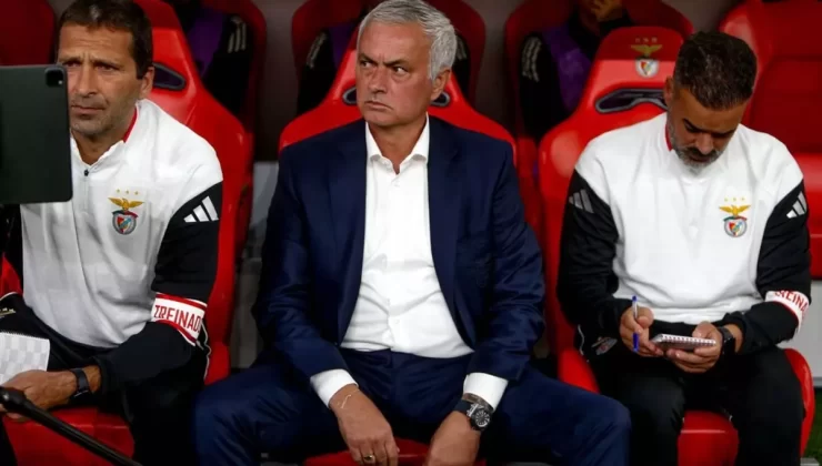 Binlerce taraftarın önünde neye uğradığını şaşırdı!