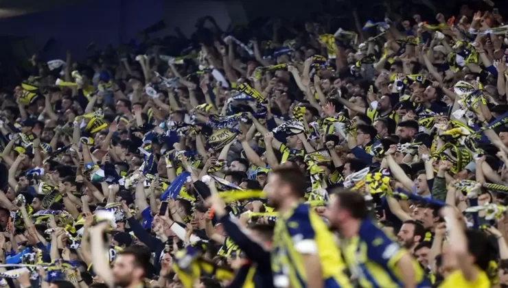 Fenerbahçe’nin kovar gibi gönderdiği futbolcu için kampanya başlattılar