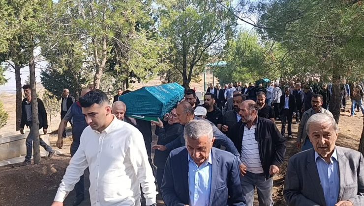 Gözyaşları sel oldu! Vahşetin ardından ana kız yan yana defnedildi