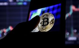 Trump konuştu, piyasa karıştı! Bitcoin ve Ethereum çakıldı