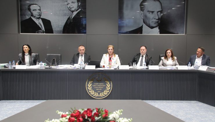 Cumhuriyet Meclisi bütçesi, 599 Milyon 400 bin TL azalışla 843 Milyon 504 bin TL olarak oy çokluğuyla onaylandı