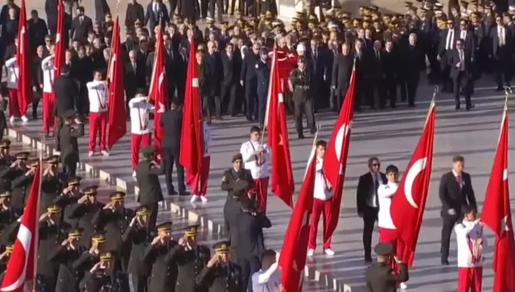 Cumhurbaşkanı Erdoğan ve devlet erkanı, Ulu Önder Mustafa Kemal Atatürk’ün vefatının 87. yılı dolayısıyla Anıtkabir’i ziyaret ediyor