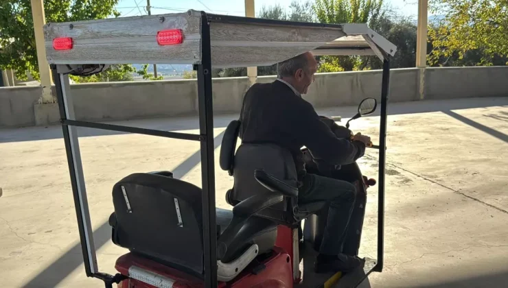 Güneş Enerjili Bisiklet Geliştirdi