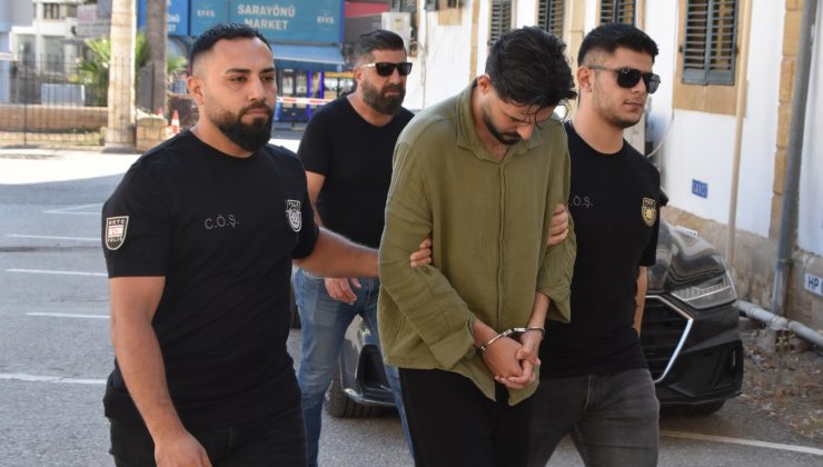 Sami Doğan’a ait galerinin kurşunlanması olayıyla ilgili Eren Akdemir ve Mehmet Garip Kanat isimli zanlılar da tutuklandı.