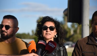 KTOEÖS, Başbakanlık ışıklarında eylem yaptı