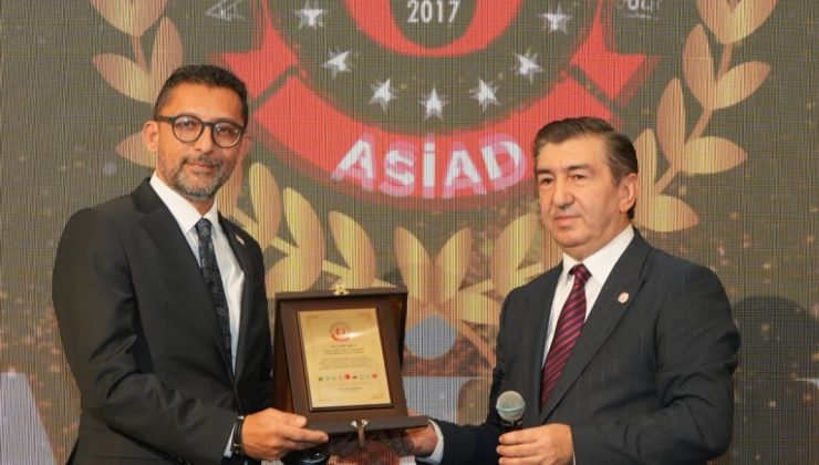 Latif Akça ASİAD tarafından Onur Ödülü’ne layık görüldü