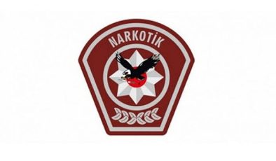 Gönyeli’de uyuşturucu… Dedektör köpekle yapılan aramada hintkeneviri, kokain ve hap ele geçirildi