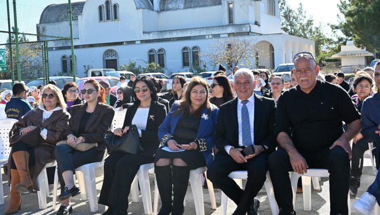 Özçınar, Kıbrıs Kültürü ve Yerli Malı Haftası etkinliğine katıldı