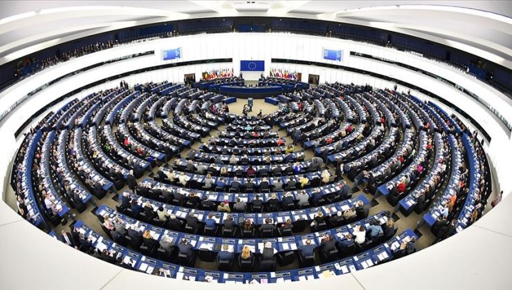 2025’te Avrupa Parlamentosu…Başkanı görevden alma girişimleri, yolsuzluk soruşturması