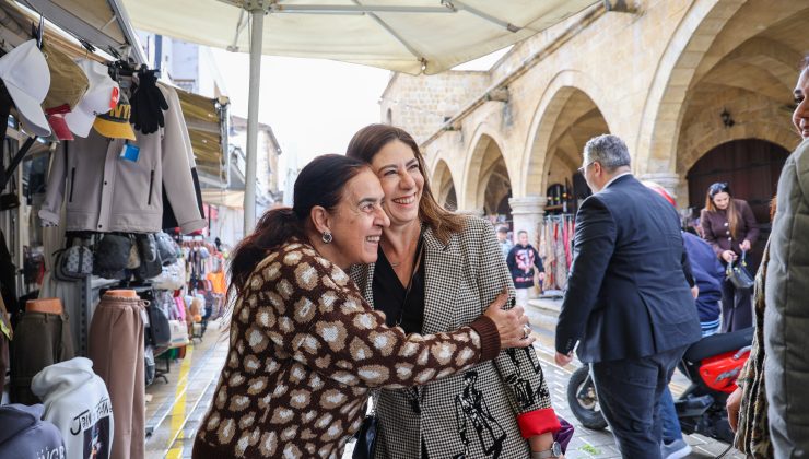 İncirli, Lefkoşa Surlariçi’nde esnafın yeni yılını kutladı