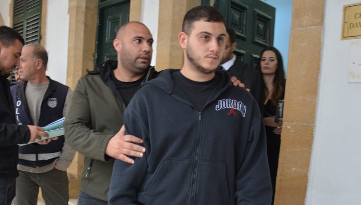 Lefkoşa’da gerçekleştirilen Anka Operasyonu’nda 2 kilo uyuşturucuyla yakalanan Yunan asıllı Ioannis Nikolaidis yeniden mahkeme huzuruna çıkarıldı.