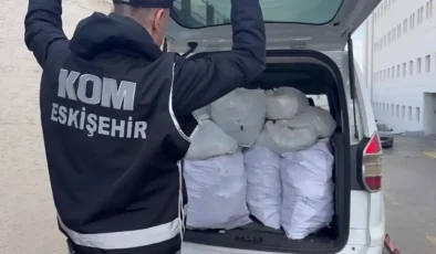 Arızalı araçtan cephanelik çıktı!