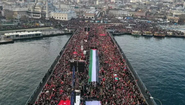 Galata Köprüsü’nde Filistin için büyük yürüyüş!