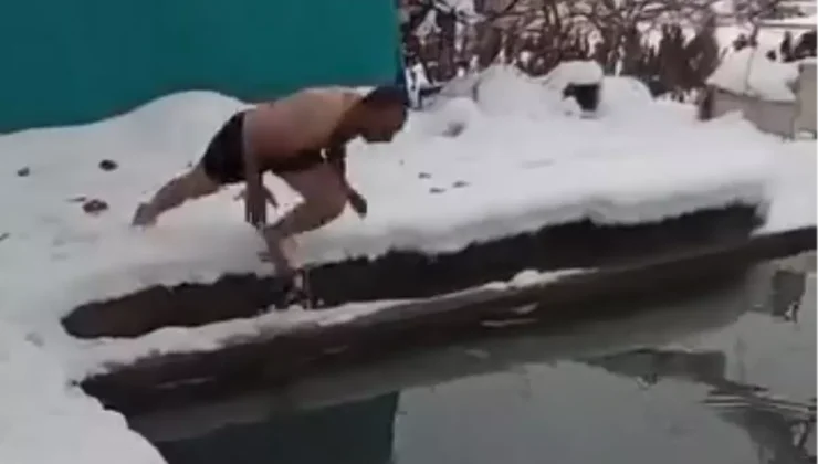 Siirt’te eksi 2 derecede havuz keyfi