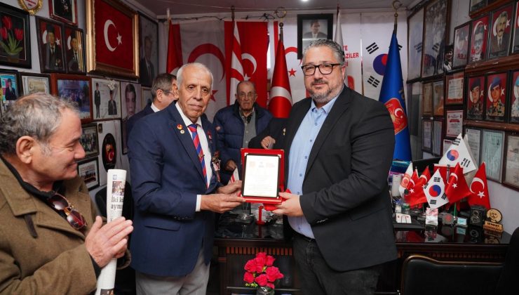 Ayvalık’ta “Rauf Denktaş Kültür Merkezi” açıldı