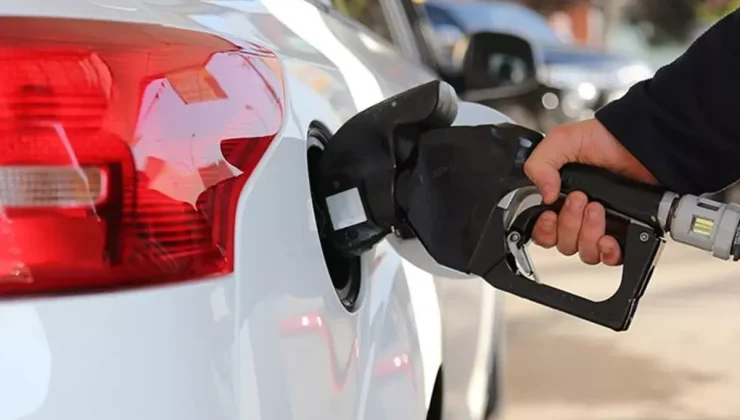 Gerilim pompayı vurdu! Akaryakıta bir zam daha geliyor