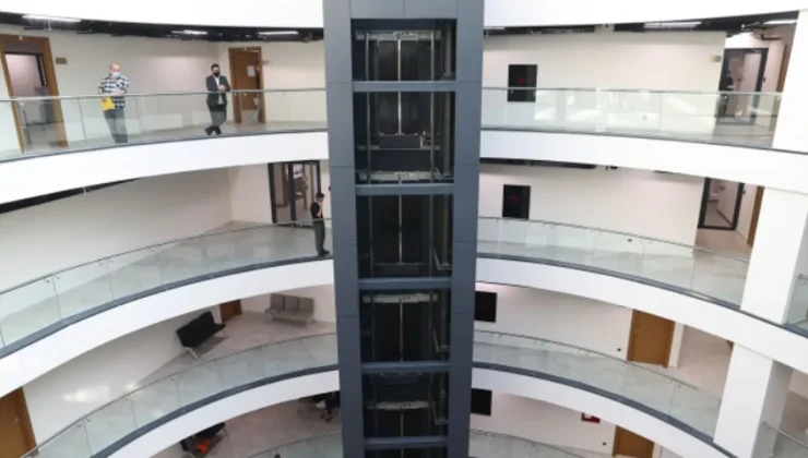 Hakime saldırı girişiminde bulunan avukat gözaltında