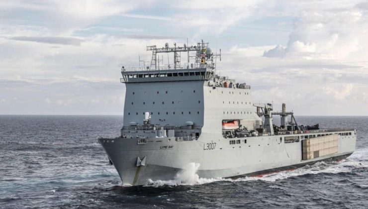 İngiltere “RFA Lyme Bay” çıkarma gemisini de Güney Kıbrıs’a gönderiyor