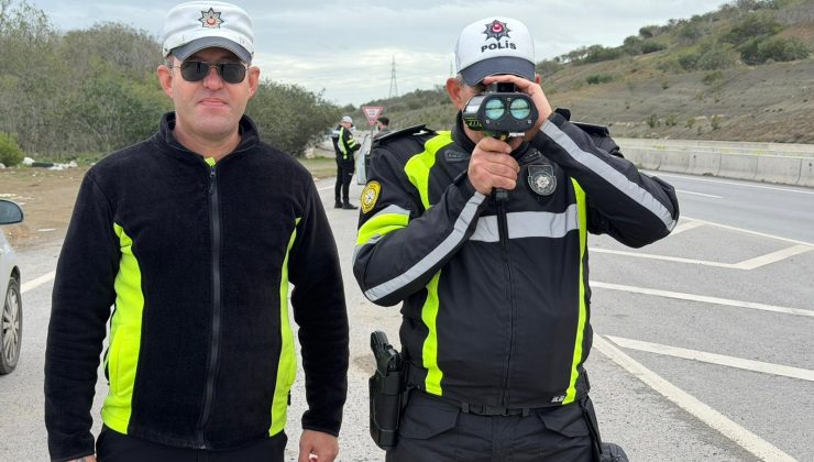 Üç ilçede eş zamanlı denetim… 505 araç sürücüsü rapor, 39 araç trafikten men edildi, 42 kişi tutuklandı