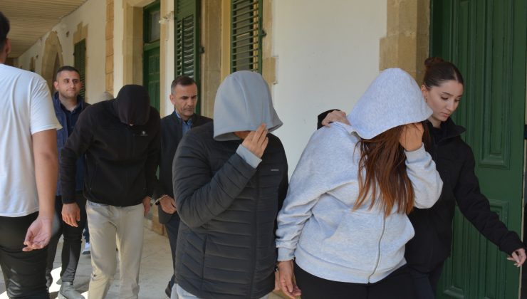 “sahte belge düzenleme ve tedavüle sürme”